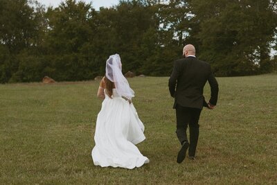 A precious elopement in greenville sc.