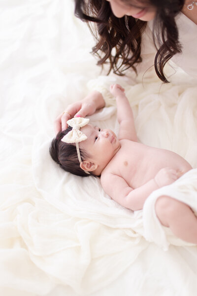 Orange County Natural Light Newborn Studio Photographer | Tiffany Chi Photography