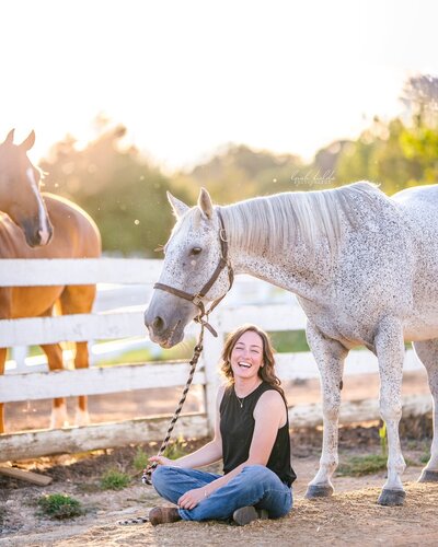 golden hour photo shoot with horse in north carolina