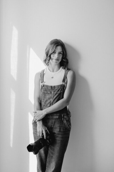 Black and white portrait of the owner of Luccia Grace Photography, a wedding and elopement photography company based in Leavenworth, Washington.