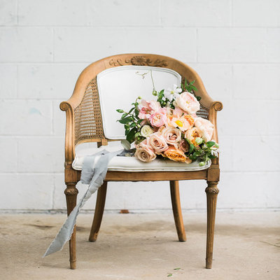 wooden wedding chair w bridal bouquet
