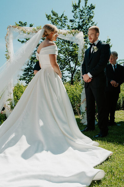 East Tennessee Wedding Photographer