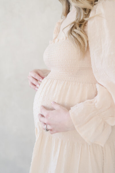 Courtney-Landrum-Photography-Studi-Maternity-web-5