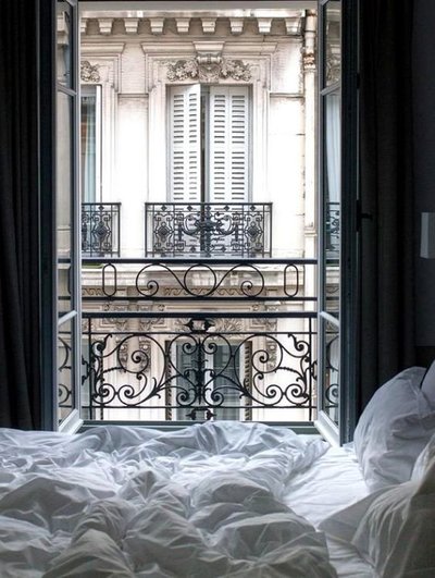 paris-apartment-sunday
