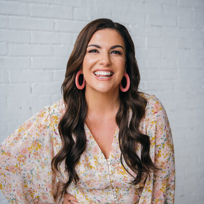 Bestselling author and online marketing expert Amy Porterfield