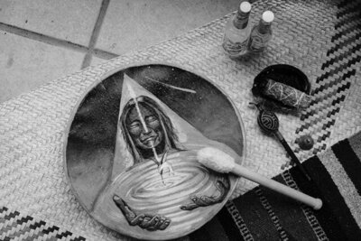 Explore shamanism in Puerto Escondido—learn how ancestral healing practices, sacred rituals, and energy work are used to promote spiritual connection, emotional release, and personal transformation through EnForma.