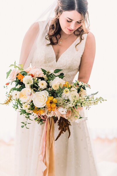 lake tahoe bride with her bouquet