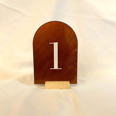 decor table number at barnwood events in madison, winconsin.