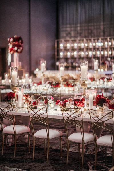A classic luxury Chicago hotel wedding at the Loews. Photographed by Paper Antler, Florals by Kehoe Designs