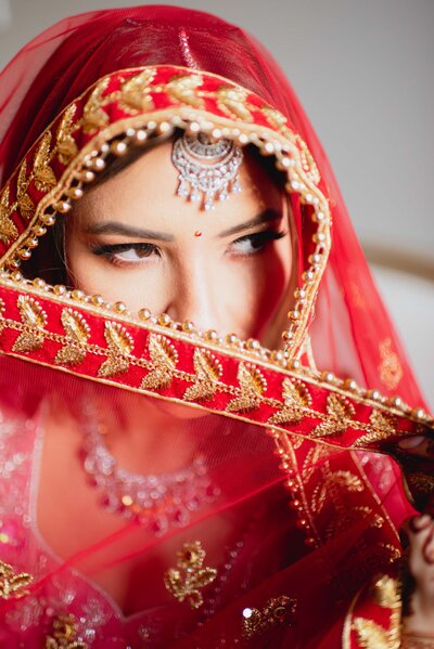 editorial indian egyptian bride with veil l hewitt photography-2