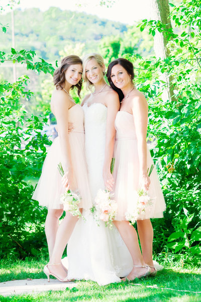sample wedding timeline for bridesmaids pictures in michigan