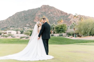Paradise Valley Arizona Wedding Photographer for Mountain Shadows Resort