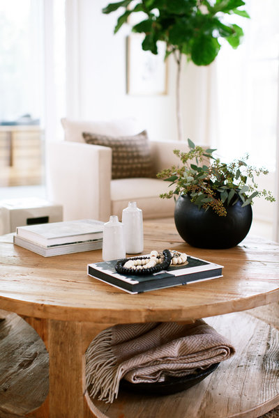 Create a relaxed, clutter-free home that is welcoming, peaceful, and beautiful.
