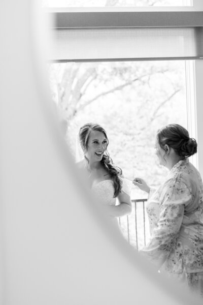 Kelly&SeanWedSneakPeek10