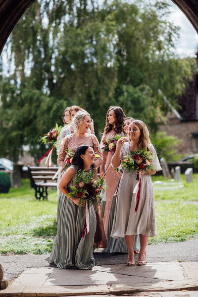 Photo - Bridesmaids with Bouquets
