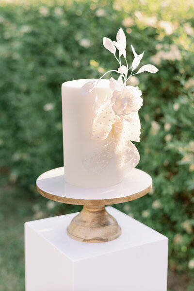 Kendon Design Co. - Hamilton - Niagara - Wedding Planner Florist Stylist Designer-French Wedding-Editorial-Fine-Art-Weddings- EmilyJeanPhotography-SweetAvenueCakery-0092
