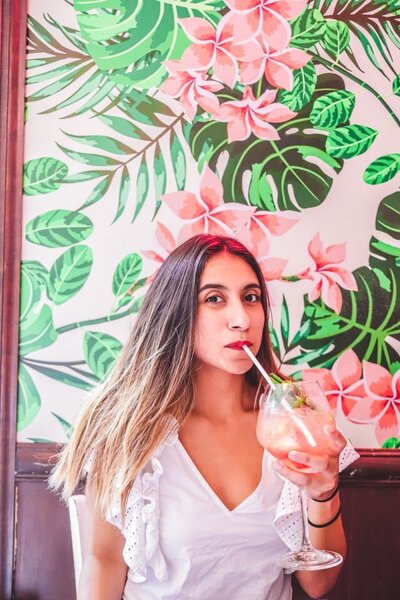 laura-d-vargas-eSjnlq0uyE8-unsplash
