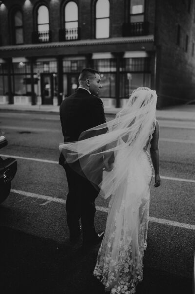 Arastasia Photography - Cleveland Ohio Wedding and Elopement Photography, Maternity and Newborn Photography, Family Portraits and Live Wedding Painting