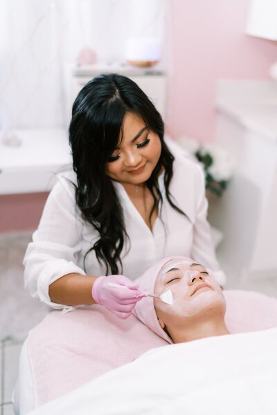 Looking for facials near me? Look no further J Marikit offers the islands best beauty services for skin.