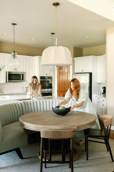 Timeless, Classic, Cozy, Inviting, And Functional With A Balance Of Modern And Traditional Decor Kitchen Remodel by Teak and Amber Interiors project photo