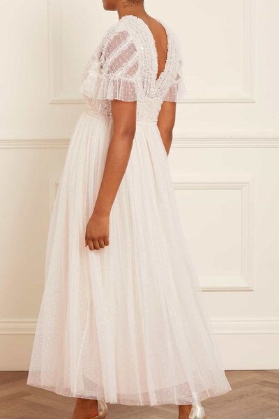 SPIRALSE4QUINBODICEV-NECKANKLEGOWN-ANKLEGOWN-CREAM-NEEDLE_THREAD-6