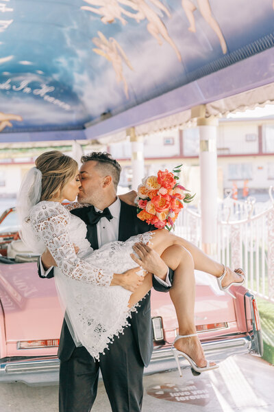 Emma and Colby Las Vegas Elopement-75
