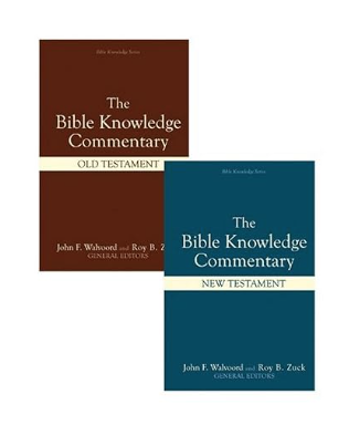 Image of the fronts of the The Bible Knowledge Commentary of the Old Testament and New Testament