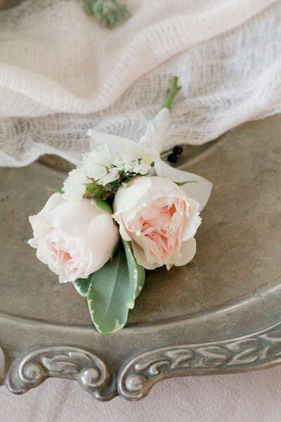 florist-greenwich-new-york-connecticut-designer-preservation-floral-wedding-westchester-bouquet-cream-blush-2