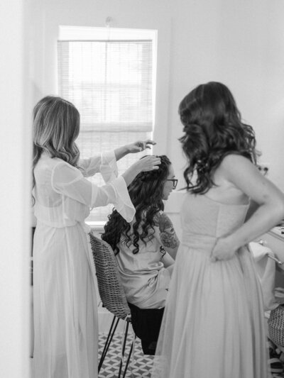 Bride and bridesmaids on wedding day