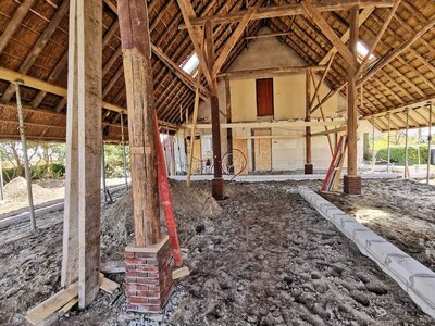 Start verbouwing woonboerderij in Haule