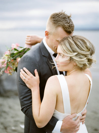 vancouver wedding photographer beach wedding