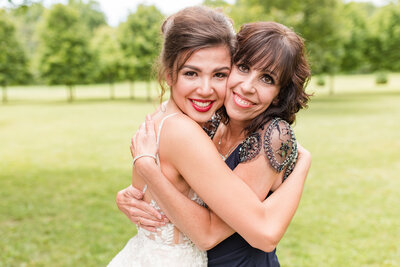 Bride and her mom before her wedding at the Ironwood Event Center in Lasalle, Illinois.