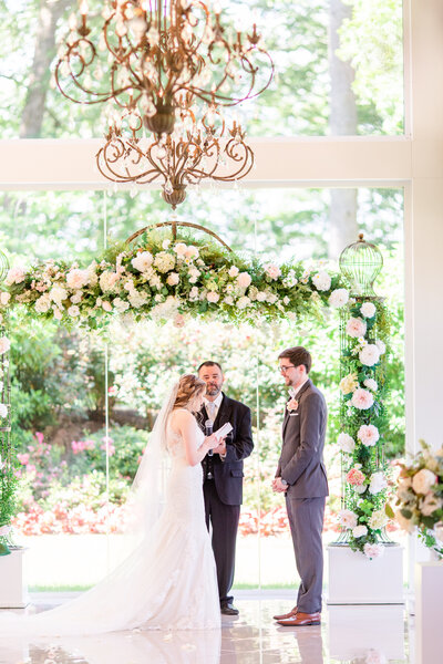 Photo of a couple's wedding ceremony at the Tate House in Georgia by Jennifer Marie Studios.