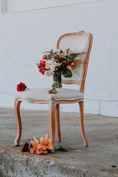 THE BRIDE'S CHAIR AT AN ELOPEMENT IN FLORIDA.