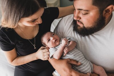 Pensacola Newborn Photographer offering lifestyle newborn in-home sessions and Fresh 48 hospital sessions for Pensacola families.