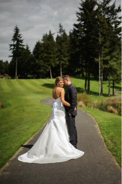 Canterwood Golf and Country Club is a wedding venue in the Seattle area, Washington area photographed by Seattle Wedding Photographer, Rebecca Anne Photography.