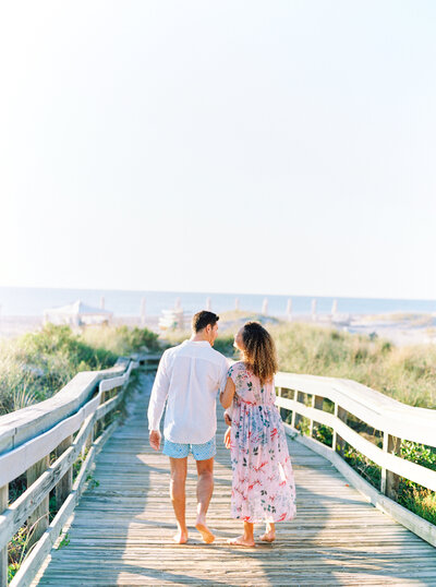 Amelia Island Engagement Session along the boardwalk