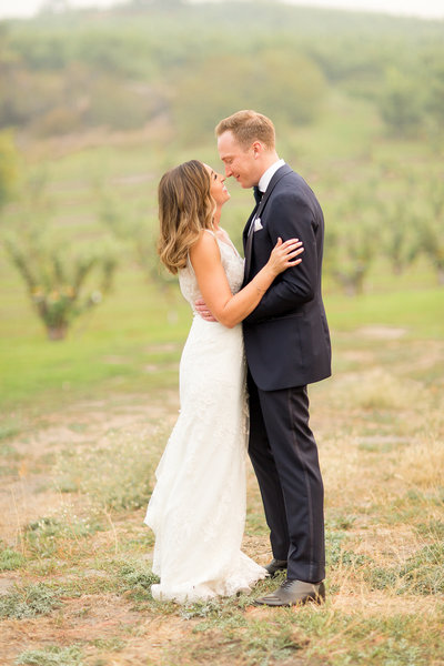 Colin & Terra | Harmony Meadows Wedding | Lake Chelan Wedding Photographer | Emily Moller Photography  (18 of 21)