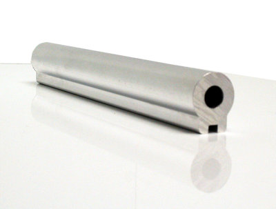 AE 027