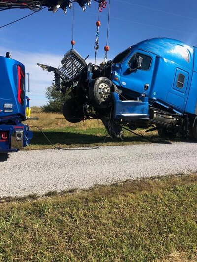 Heavy-Duty Truck Wreck in St. Louis area