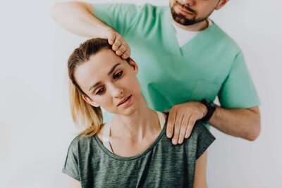 Discover the benefits of physical therapy in Puerto Escondido with EnForma—personalized treatments designed to improve mobility, reduce pain, support injury recovery, and enhance overall physical function.
