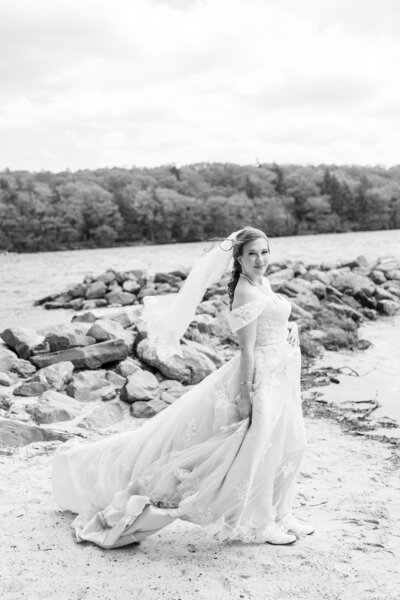 Kelly&SeanWedSneakPeek27