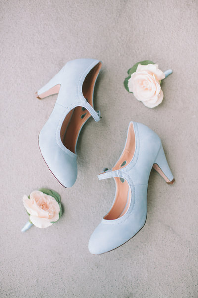 wedding shoes during Savannah wedding photos