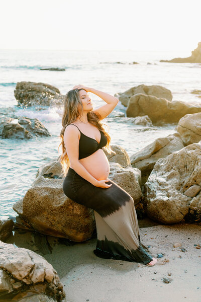 maternity photos at Orange county beach