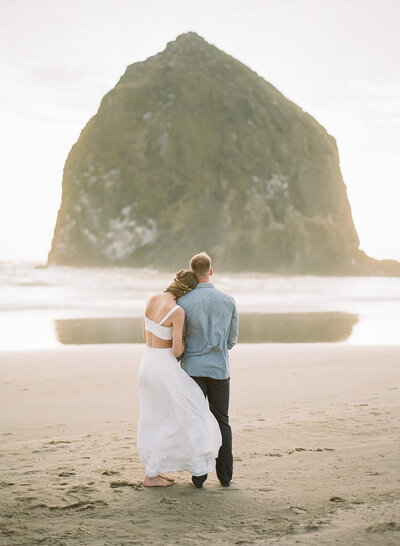 cannon-beach-oregon-engagement-session-clay-austin-photography-15