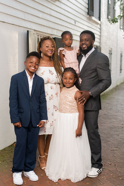family portrait by Rowlands Photography taken in Downtown Norfolk