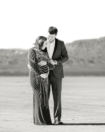 Maternity Photo Session at the Lake beds outside of Las Vegas in Desert