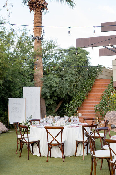 outdoor luxury resort wedding reception in Phoenix