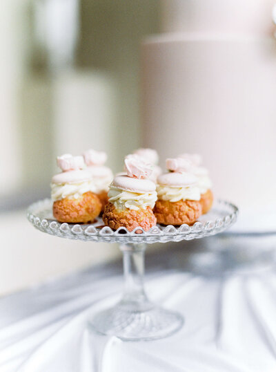 Summer wedding dessert table Profiteroles | MonAnnie