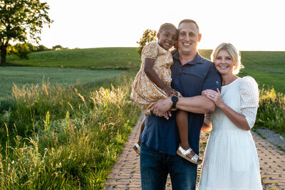 Family Photography in Leavenworth Ks with Allison Burton of Allison Burton Photography